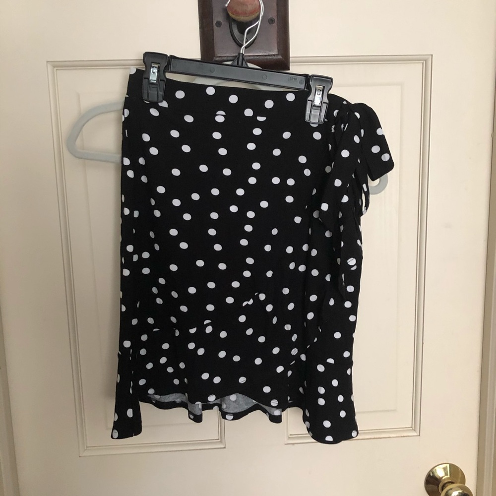 Black and white polka dot mini skirt